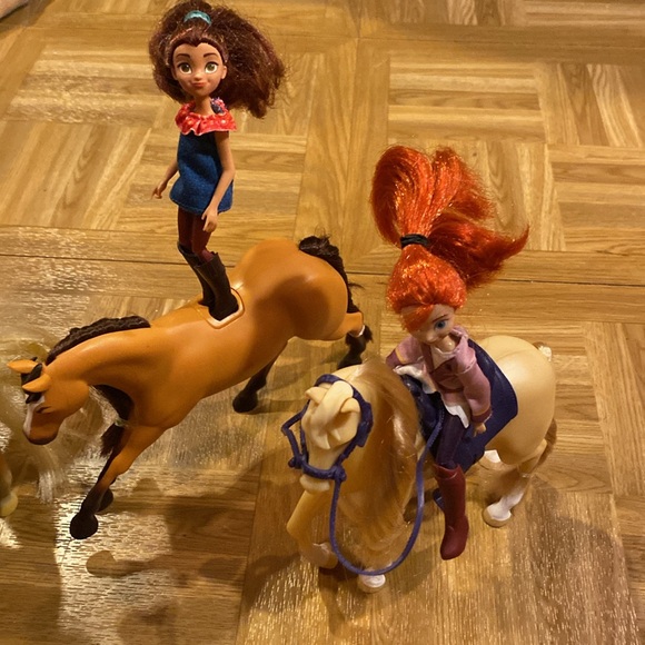 Spirit horse sets - Picture 3 of 8